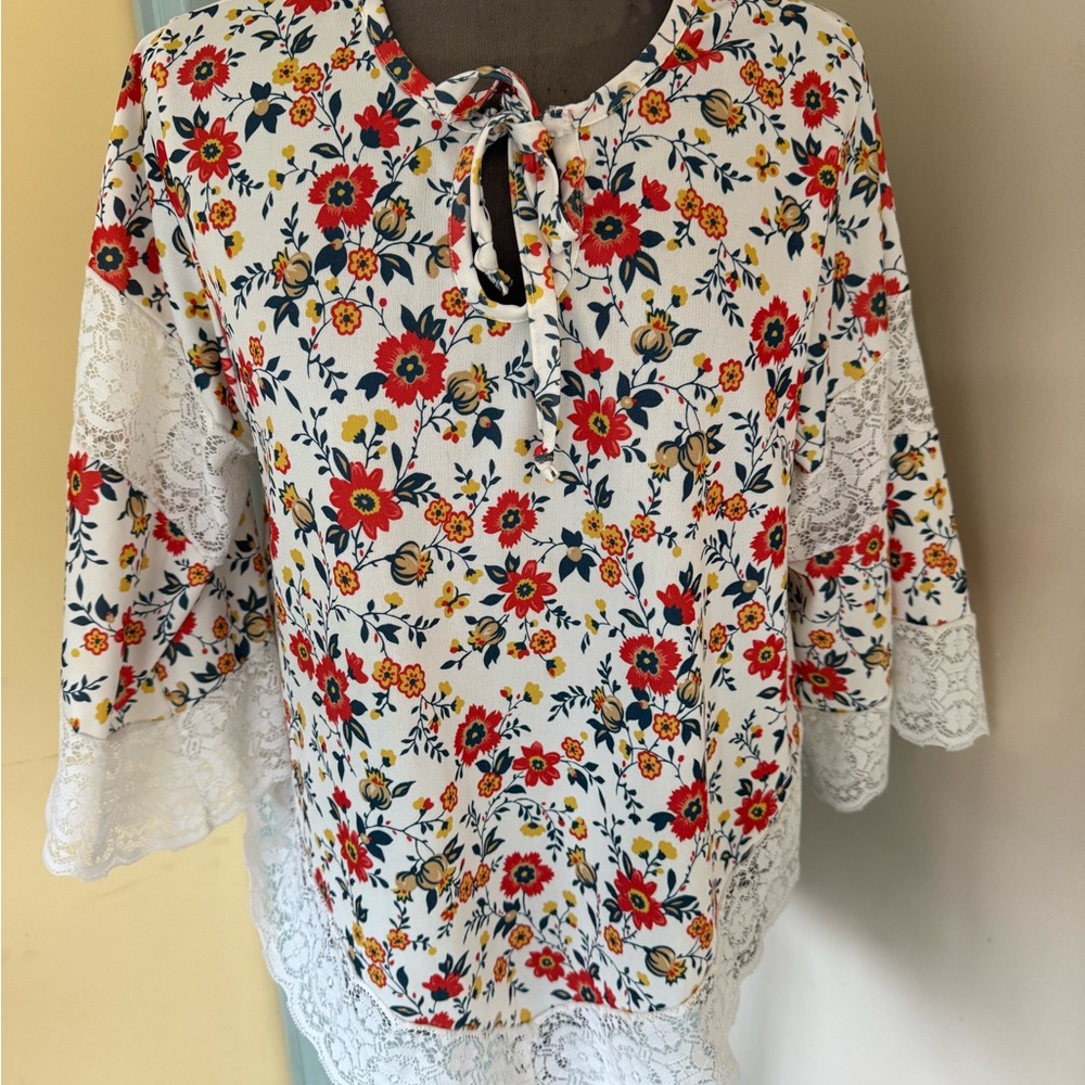 Vintage Floral Lace Trim Women's Top